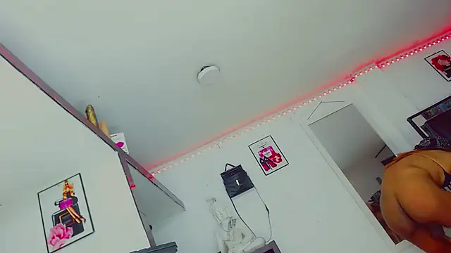 candy kendall online show from 10.30.25