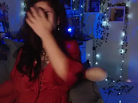 Snapshot of BeellyDance chatting on 11.06.25 BeellyDance online show from 11.06.25