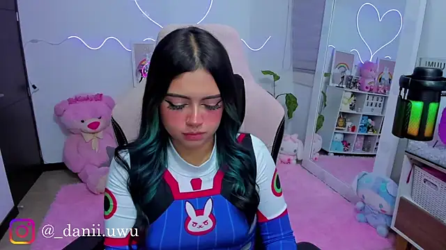 CuteDani  online show from 02.28.26