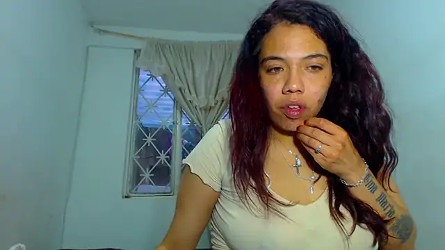 AmaraRoberts420 online show from 01.04.25