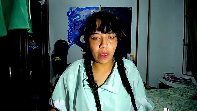 Snapshot of AmaraRoberts420 chatting on 05.14.26 AmaraRoberts420 online show from 05.14.26