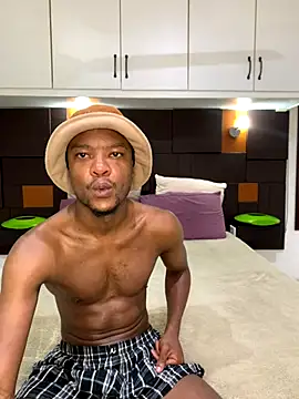 iCrushYenu online show from 11.02.25