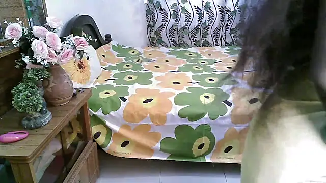 esita 1212 online show from 02.24.25