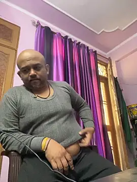 Dick 6inches online show from 11.28.25