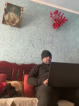 Dick 6inches online show from 12.16.25