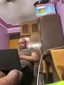 Snapshot of Dick_6inches chatting on 04.21.26 Dick 6inches online show from 04.21.26