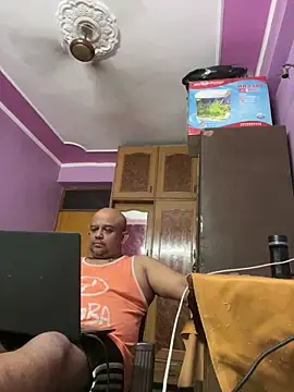 Snapshot of Dick_6inches chatting on 04.25.26 Dick 6inches online show from 04.25.26