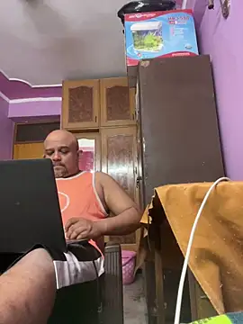 Snapshot of Dick_6inches chatting on 05.03.26 Dick 6inches online show from 05.03.26
