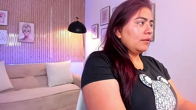 silvia lane online show from 04.18.26