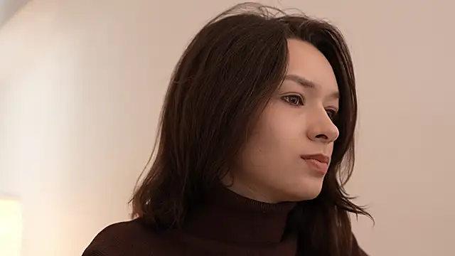 Snapshot of VivianLy_ chatting on 02.21.25 VivianLy  online show from 02.21.25