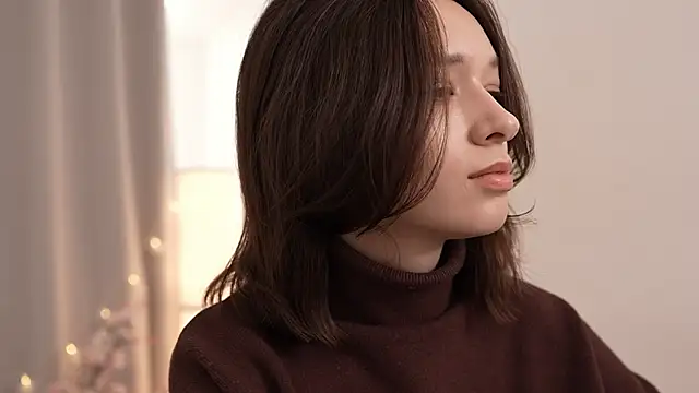 Snapshot of VivianLy_ chatting on 02.21.25 VivianLy  online show from 02.21.25