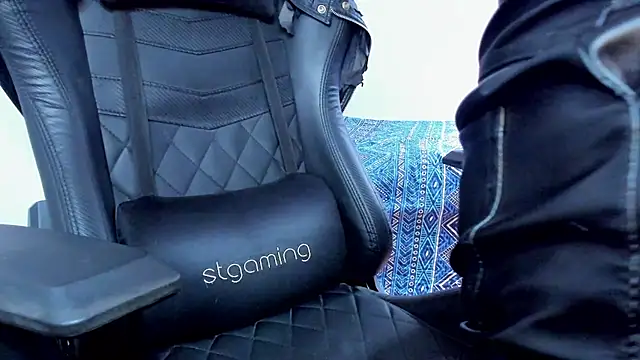 Tommy Bred online show from 11.15.25