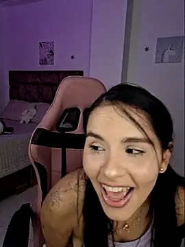 Snapshot of heyshaa chatting on 09.27.25 heyshaa online show from 09.27.25