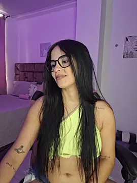 Snapshot of heyshaa chatting on 11.08.25 heyshaa online show from 11.08.25