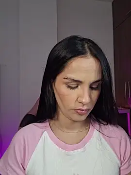 Snapshot of heyshaa chatting on 02.17.26 heyshaa online show from 02.17.26