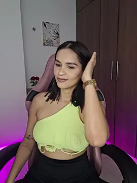 Snapshot of heyshaa chatting on 06.16.26 heyshaa online show from 06.16.26