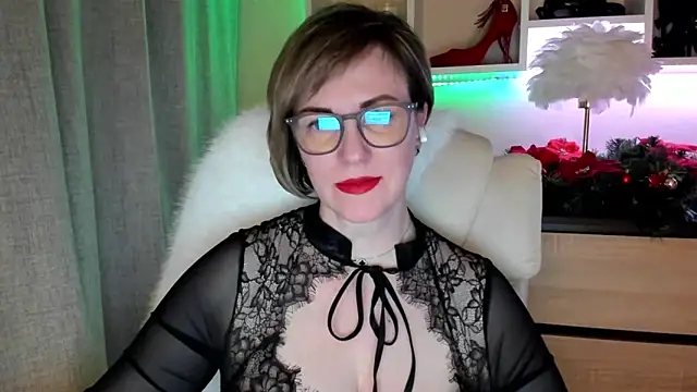 feliziaDesire online show from 12.22.25