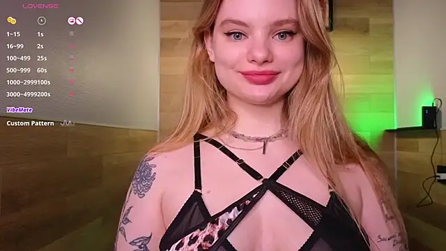 Snapshot of Hottie_Jane chatting on 01.12.25 Hottie Jane online show from 01.12.25