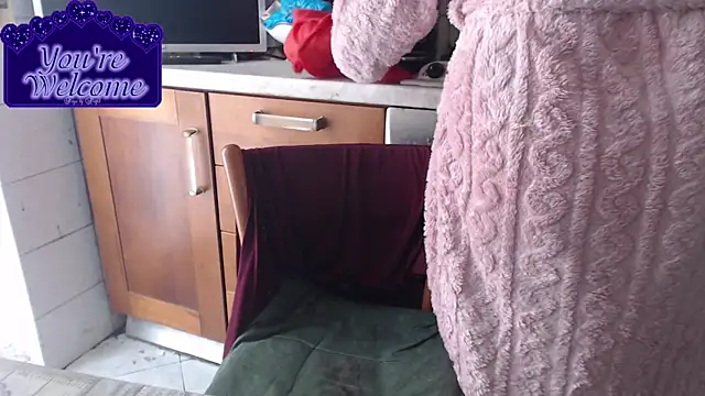 Snapshot of martachatte chatting on 02.18.26 martachatte online show from 02.18.26