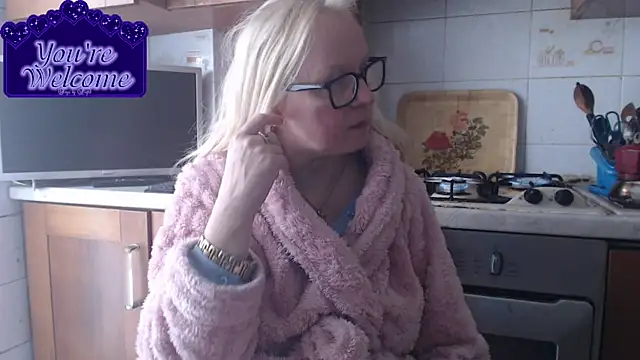 Snapshot of martachatte chatting on 03.29.26 martachatte online show from 03.29.26