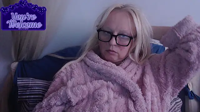 Snapshot of martachatte chatting on 04.01.26 martachatte online show from 04.01.26
