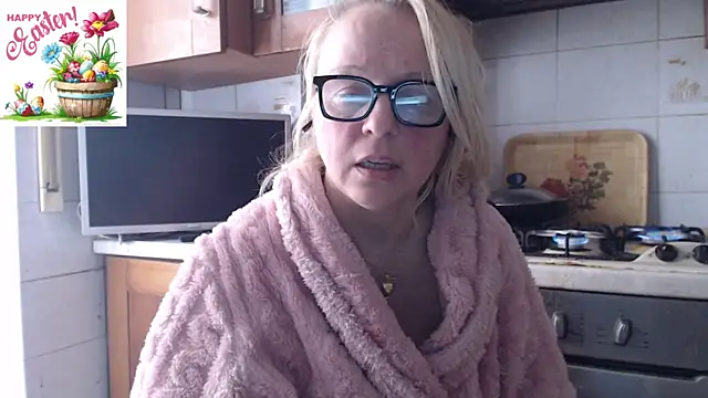 Snapshot of martachatte chatting on 04.07.26 martachatte online show from 04.07.26