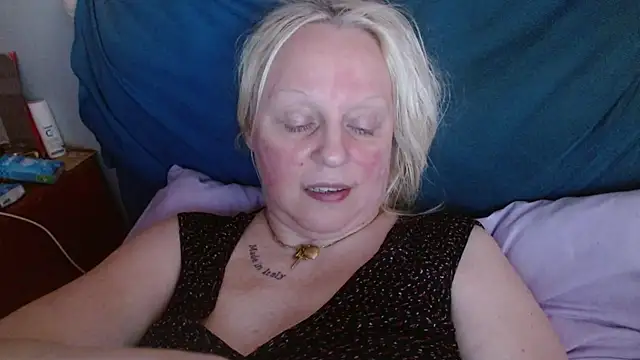 Snapshot of martachatte chatting on 05.10.26 martachatte online show from 05.10.26