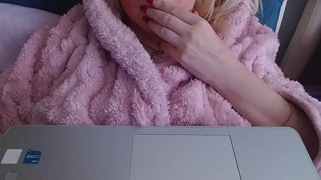 Snapshot of martachatte chatting on 05.16.26 martachatte online show from 05.16.26