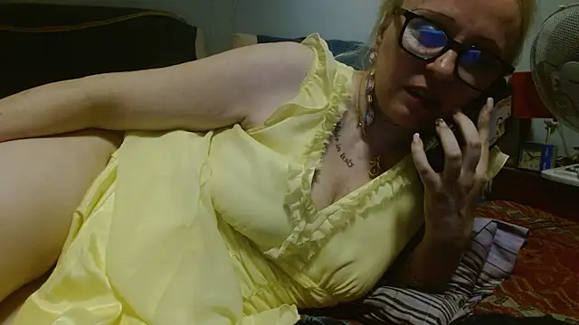 Snapshot of martachatte chatting on 06.19.26 martachatte online show from 06.19.26
