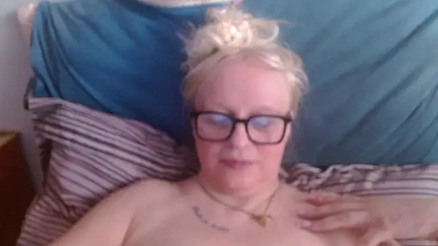 Snapshot of martachatte chatting on 07.06.26 martachatte online show from 07.06.26