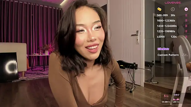 Snapshot of asuno_ chatting on 09.16.25 asuno online show from 09.16.25