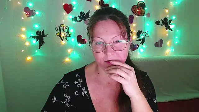 Snapshot of VanessaHotts chatting on 01.31.25 VanessaHotts online show from 01.31.25