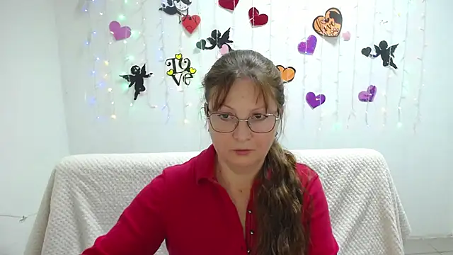 Snapshot of VanessaHotts chatting on 02.26.25 VanessaHotts online show from 02.26.25