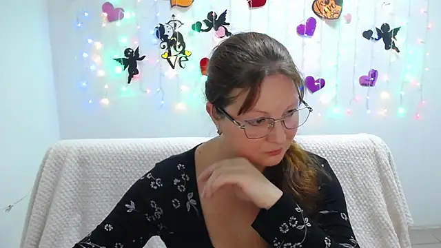 Snapshot of VanessaHotts chatting on 02.26.25 VanessaHotts online show from 02.26.25