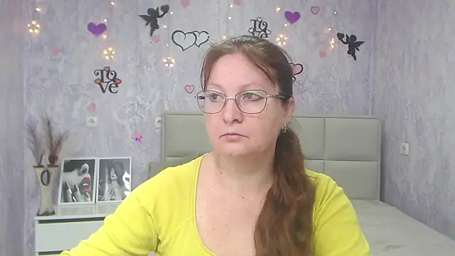 Snapshot of VanessaHotts chatting on 03.07.25 VanessaHotts online show from 03.07.25