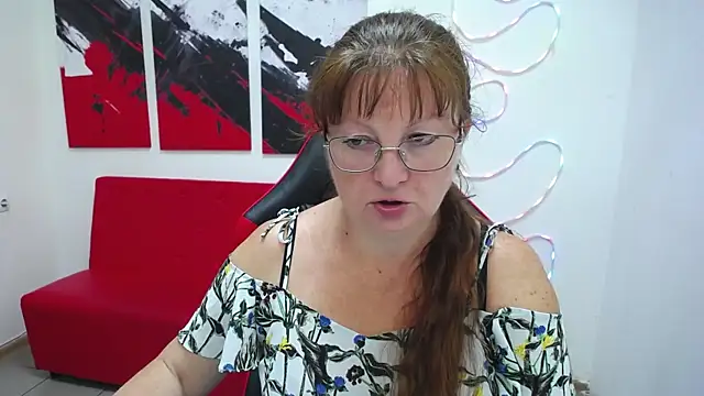 Snapshot of VanessaHotts chatting on 07.15.26 VanessaHotts online show from 07.15.26
