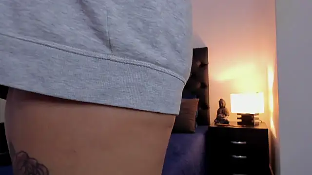 Jenny Carters online show from 12.28.24