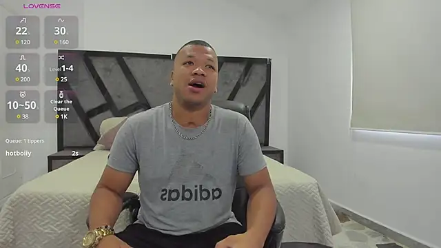 AnnieAndStefan online show from 02.22.25