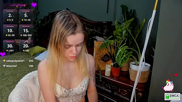 Snapshot of lady_bellaa chatting on 12.06.24 lady bellaa online show from 12.06.24