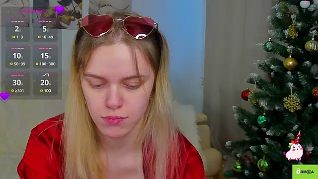 Snapshot of lady_bellaa chatting on 12.19.24 lady bellaa online show from 12.19.24