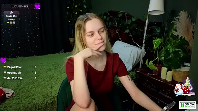 Snapshot of lady_bellaa chatting on 12.27.24 lady bellaa online show from 12.27.24