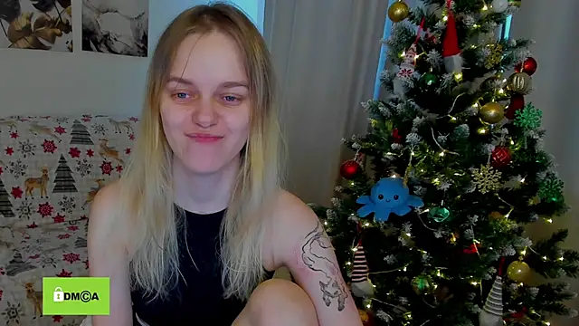 Snapshot of lady_bellaa chatting on 01.02.25 lady bellaa online show from 01.02.25