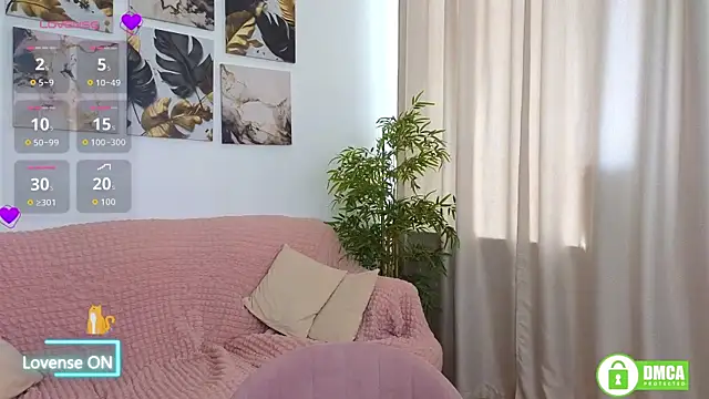 Snapshot of lady_bellaa chatting on 09.15.25 lady bellaa online show from 09.15.25