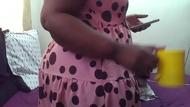 AddictiveAssCurves online show from 10.02.25