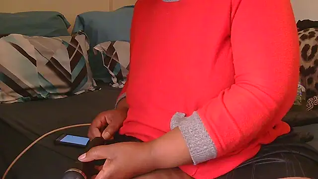 AddictiveAssCurves online show from 07.13.26