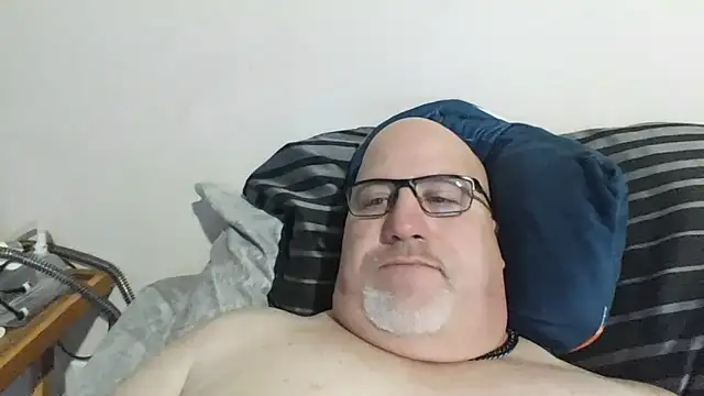 Bigbear0563 online show from 01.31.25