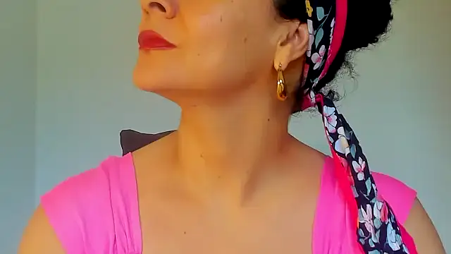 Snapshot of Sami_Hotie1 chatting on 09.21.25 Sami Hotie1 online show from 09.21.25