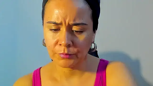 Snapshot of Sami_Hotie1 chatting on 11.12.25 Sami Hotie1 online show from 11.12.25