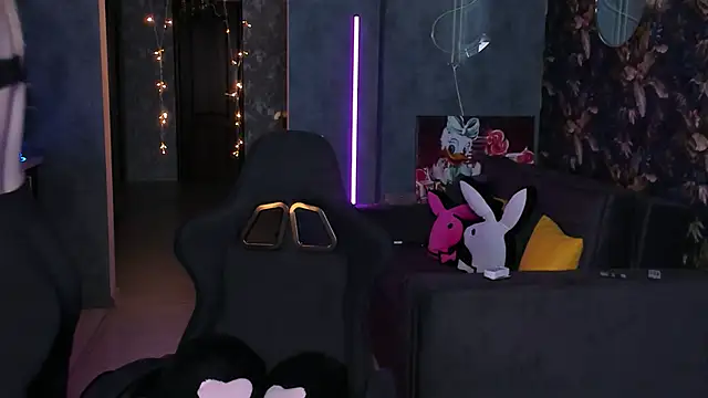 Blckmirrorr online show from 12.20.25