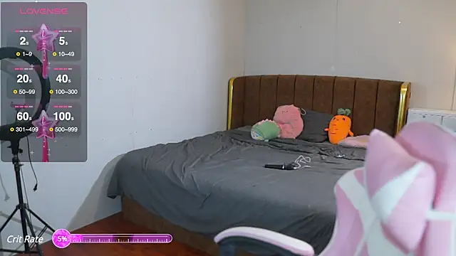 laybunny1 online show from 02.16.25